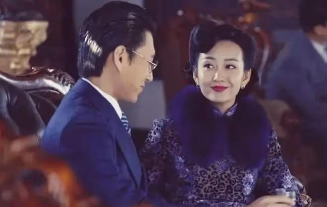 王鷗在《偽裝者》中的驚艷表現成經典,與楊冪新劇對比顯演技之光