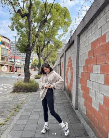 洪詩產後3個月「身材變超狂」!中空站路邊全被拍 老公:怎麼可以
