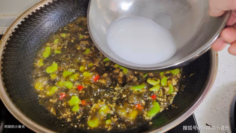 明明為超級蔬菜,吃的人卻不多!和酸菜肉末燒一鍋,吃出大營養、吃出滿口香