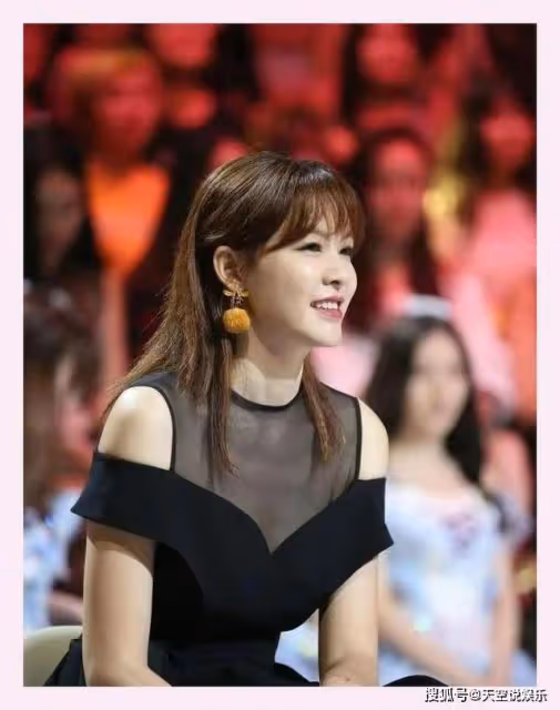 超模李艾重返T台，1.2米長腿被吐槽不如瞿穎，夫妻生活曾引爭議