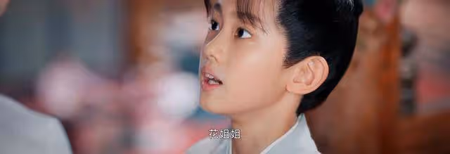 《惜花芷》原著:皇帝同意六皇子在宮外,除憐惜還因為一早逝之人