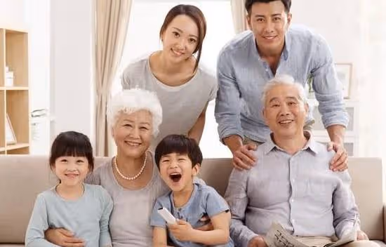 奶奶分配財產小叔家孫子30萬孫女20萬，我家一個孫子30萬合理嗎？