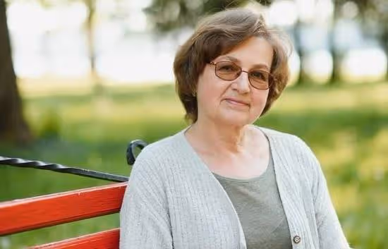 為啥都是女方的父母帶孩子,而不是孩子的爺爺奶奶帶呢?