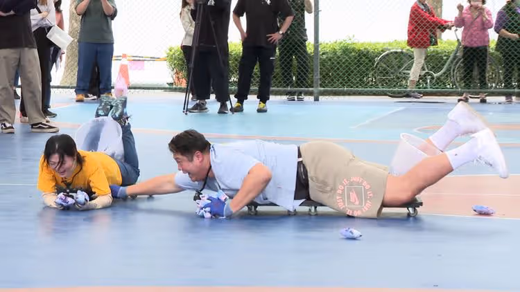 哈孝遠大手一推　楊小黎噴飛戰場