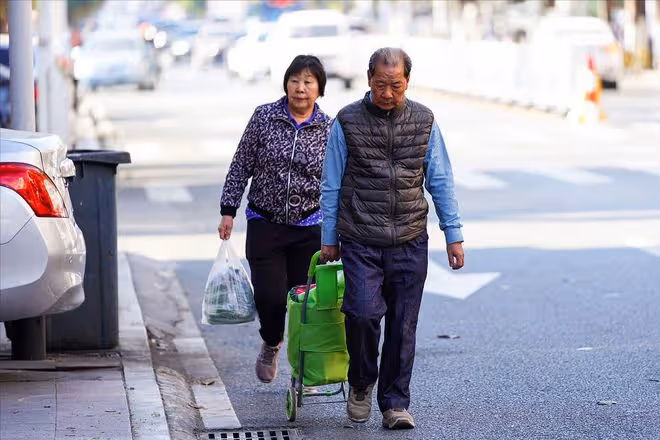 到了70歲我才發現：子女過得不如父母，比他們不孝順更讓人悲哀