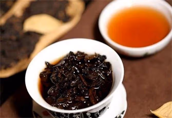 普洱熟茶和生茶有什麼區別?新手小白怎麼辨別?看這幾點就夠了