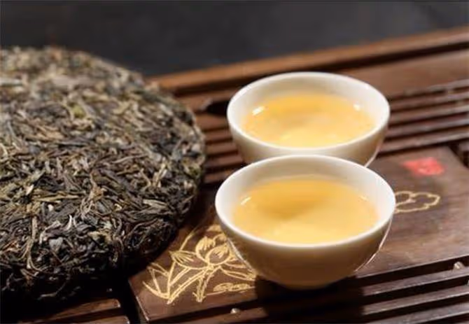 普洱熟茶和生茶有什麼區別?新手小白怎麼辨別?看這幾點就夠了