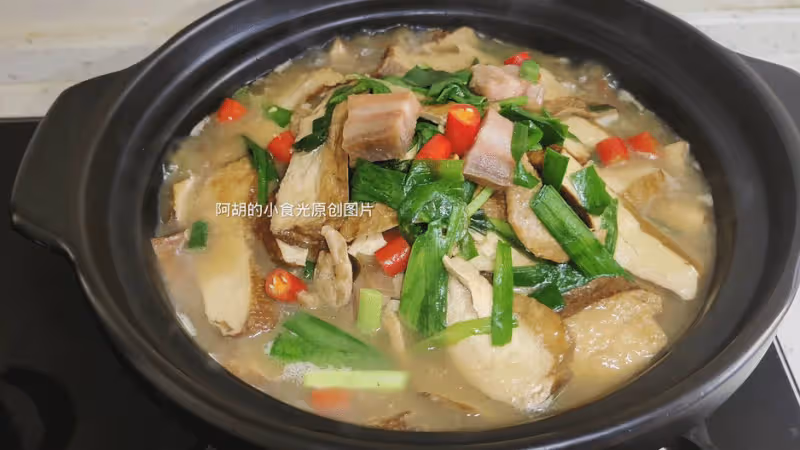 韭菜和它太絕配,一碗全是高蛋白!換個做法燜一鍋,一口鮮嫩、滿口好食慾