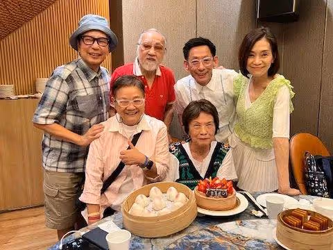 86歲資深女星入住護老院，好友探望爆近況，患罕見病無子女已交代好後事