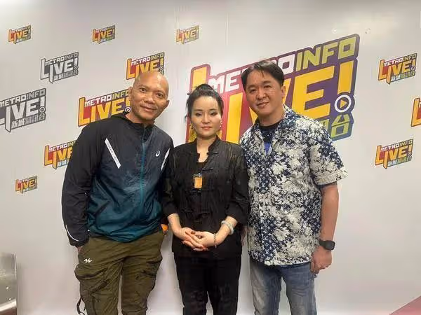 57歲男星與『』阿三』女友現身TVB節目，親解相識原因，一夫三妻關係和諧