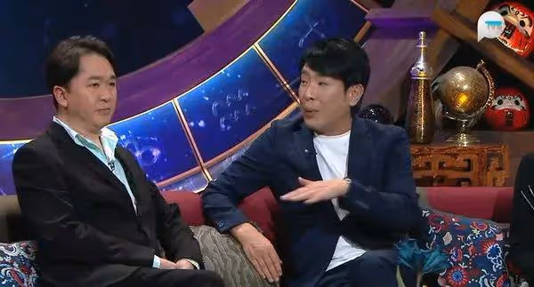 57歲男星與『』阿三』女友現身TVB節目，親解相識原因，一夫三妻關係和諧
