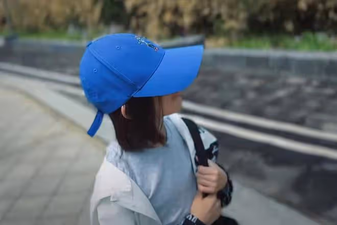 黃磊老婆罕曬一家五口,倆女兒顏值高好漂亮,小兒子單眼皮超帥氣
