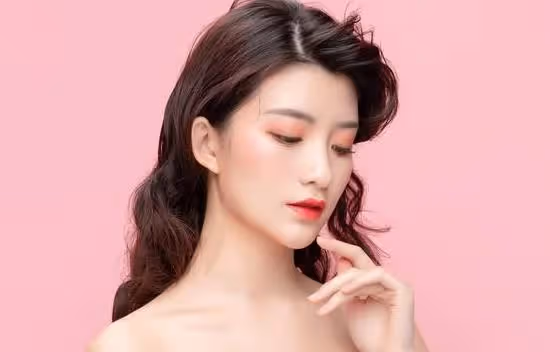 搭訕時,別再叫對方「美女」,試試女人愛聽的4種叫法