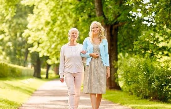 我53歲小老太無兒無女退休金1192,存款20000元,這日子咋過