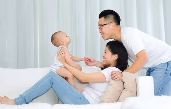 當你老了,躺在病床上,就知道親情的可,小小病房,看盡人間百態
