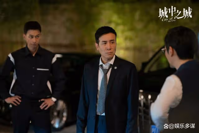 城中之城:嫌棄程家人的胡悅,轉變心意愛上了他,這變得也忒快了