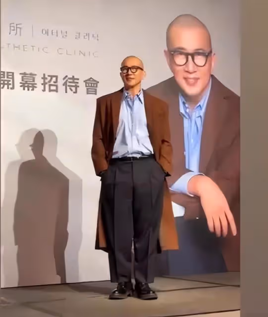 大S為具俊曄操刀最新代言,鏡頭裡壞笑的他仿佛年輕了30歲