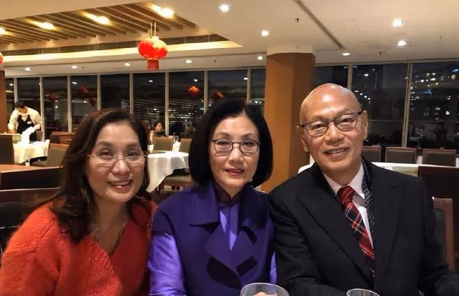 汪明荃趙雅芝兩大不老女神同框,一個優雅婆婆,一個嬌艷似少女