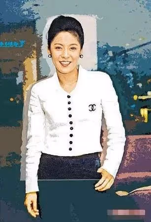 向太換新髮型「怒目圓睜」!看起來超凶,但對兒媳郭碧婷是真的好