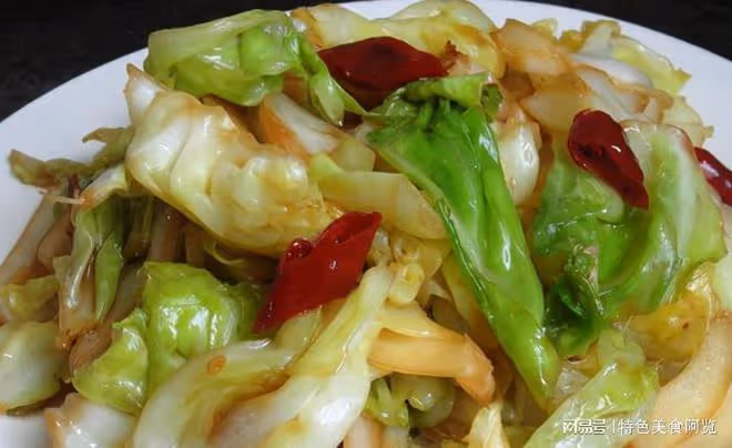 挖到寶了,這款糖醋包菜酸甜脆香,美容養胃,解饞下飯的家常菜
