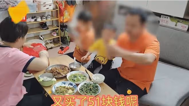 妻子做一桌菜,吃時已沒肉,氣憤點外賣,丈夫氣得直接摔筷子走人