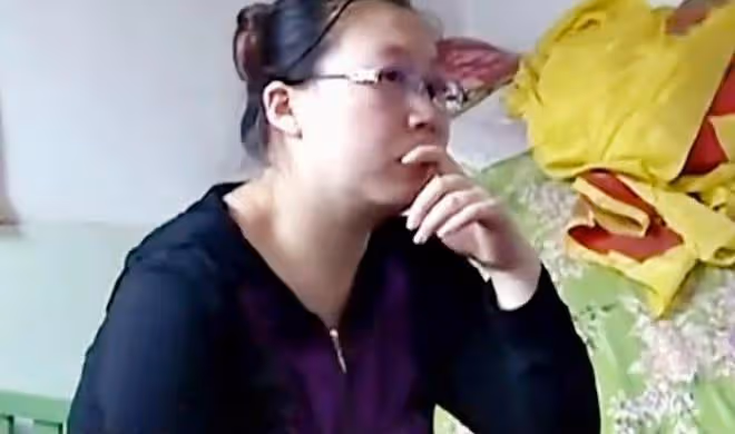3孩媽媽出軌網友並生下一個孩子,勸丈夫接受:做人糊塗一點兒好