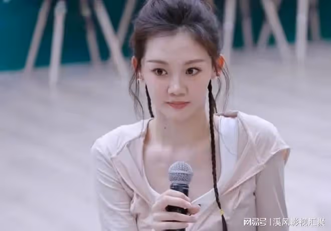 浪姐5:35歲的苗苗圈粉無數,這無敵少女感,居然是三個孩子的媽