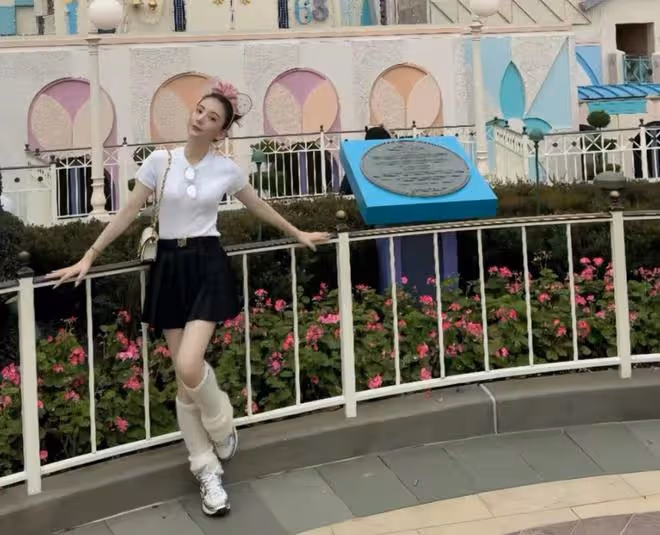 郭富城老婆曬與女兒合照，6歲希希長勢喜人，辣媽萌寶高顏值搶鏡