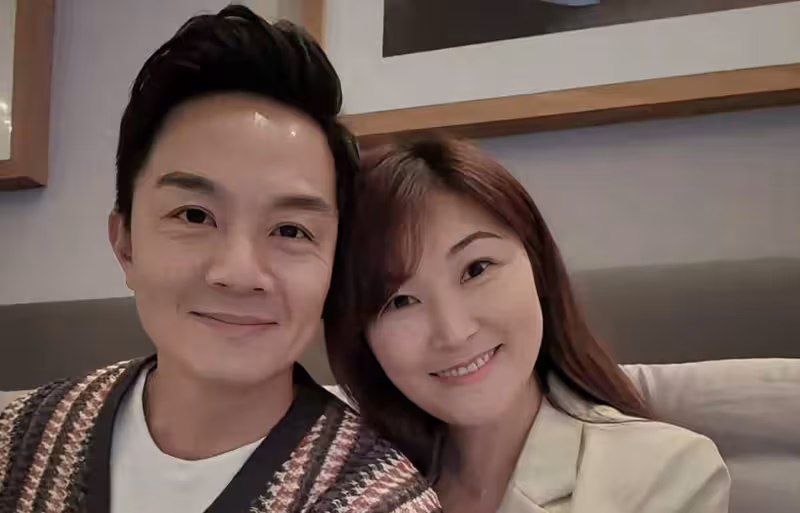 TVB金童玉女結婚15周年,撇下三子女享二人世界,已在內地買房