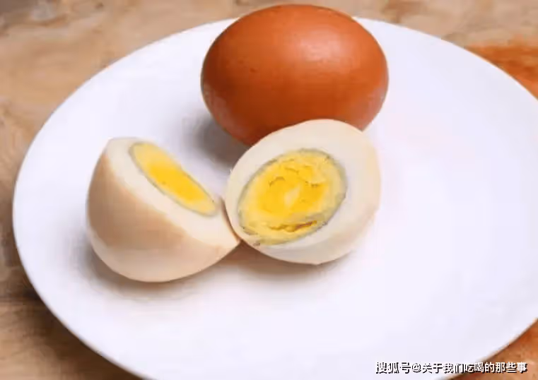 水煮蛋的正確做法,記住4個訣竅,蛋殼一拉就掉,蛋黃鮮嫩不噎人
