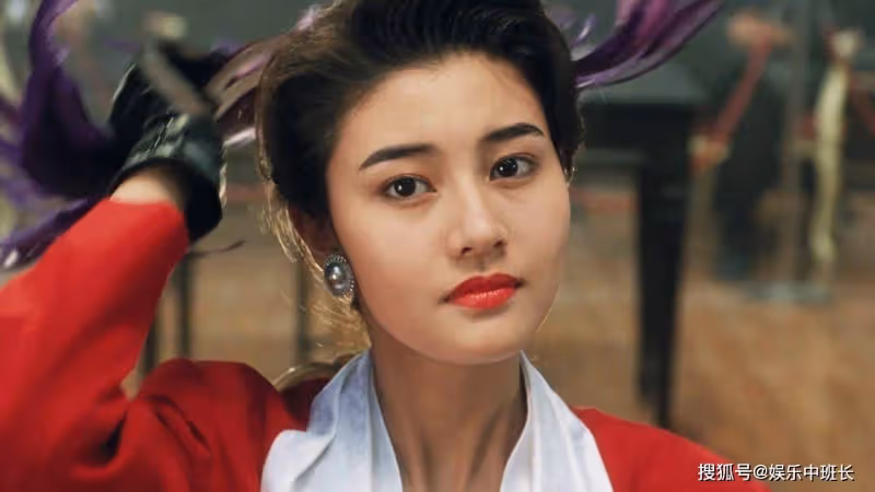 李嘉欣高調曬許晉亨彎腰替她穿鞋照片,坦言:15年了還這麼愛我!