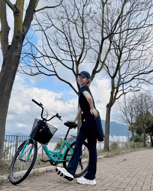 TVB女星疑似懷孕?現身回應!直言50歲視帝老公沒時間帶娃