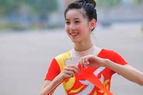 章澤天多年前美照曝光,與如今「判若兩人」,網友:原形畢露!