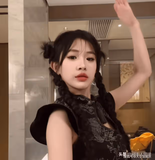 三隻羊王婉葶離職!網紅「小黃」自曝整牙花5萬,近況曝光惹人羨