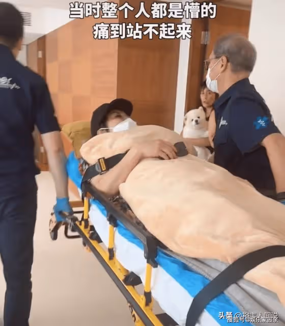 突發!向太豪宅中不慎滑倒,大腿骨裂手術5小時,向華強全程陪伴