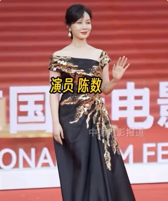 北影節閆妮告訴你："乾乾癟癟"不叫美，珠圓玉潤才更有韻味