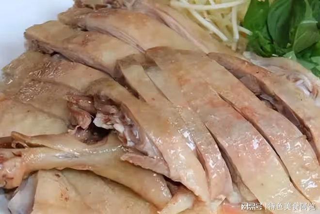 它有「陸地海鮮」的美名，益氣補虛，12道下飯菜，美食被誇爆