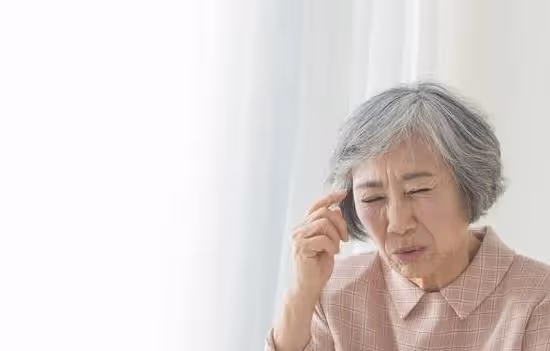 女兒回娘家住滿月,兒媳嫌我偏心女兒,叫女兒滾,我說:你滾