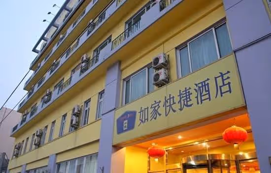 72歲大媽去兒子家養老,可沒過一個月,就被兒媳趕了出來