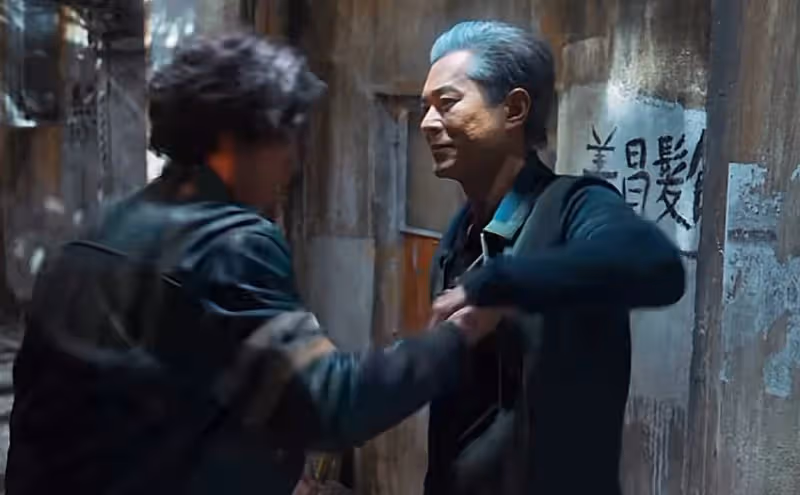 耗資3億!《九龍城寨之圍城》點映好評一片,洪金寶古天樂喚醒港片