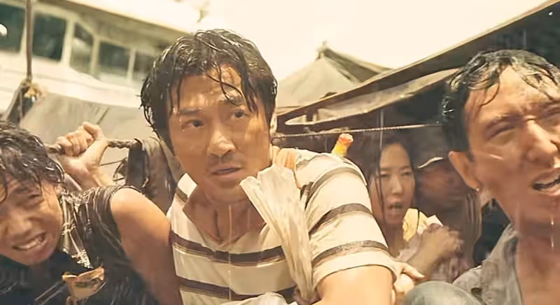 耗資3億!《九龍城寨之圍城》點映好評一片,洪金寶古天樂喚醒港片