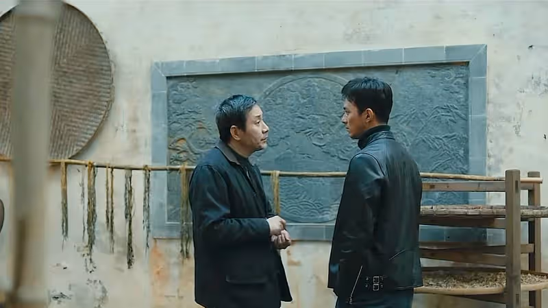 瞪眼咆哮,表情猙獰,《微暗之火》張新成把「演技炸裂」玩出花樣