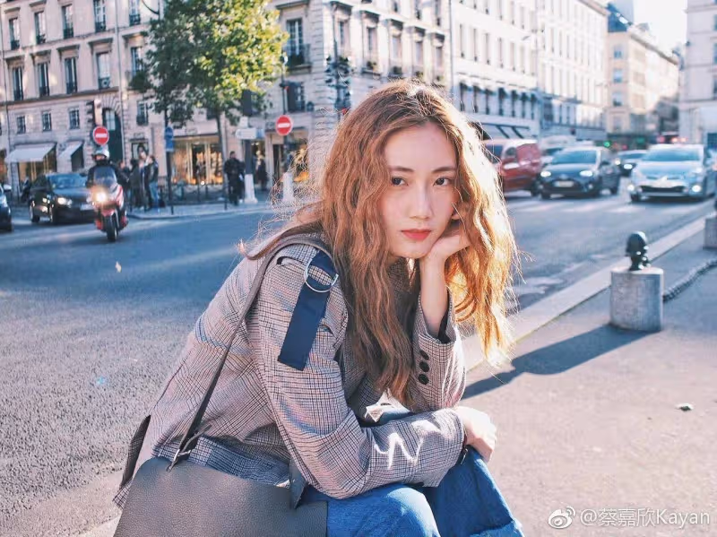 疑準備轉行!TVB港姐蔡嘉欣自曝將帶旅遊團出行,去年底嫁豪門
