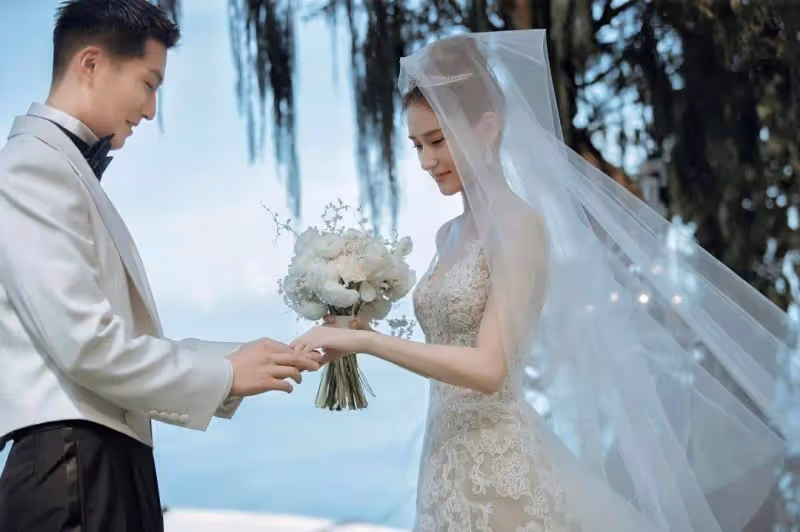 賭王女兒被曝準備離婚,因財務出現分歧,本人親自回應