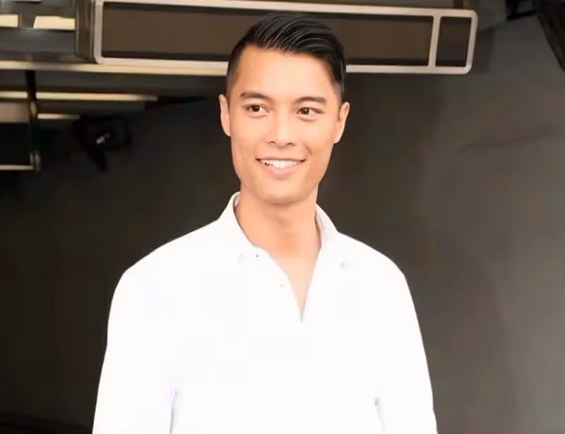 TVB男星黎振燁宣布復出,在妻子懷孕期間出軌,遭公司雪藏四年