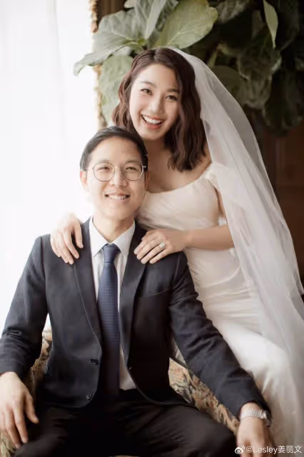 恭喜!香港知名女星低調設婚宴,一家全是演員,兩年前已註冊結婚