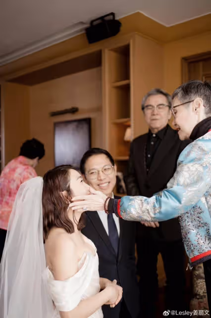 恭喜!香港知名女星低調設婚宴,一家全是演員,兩年前已註冊結婚
