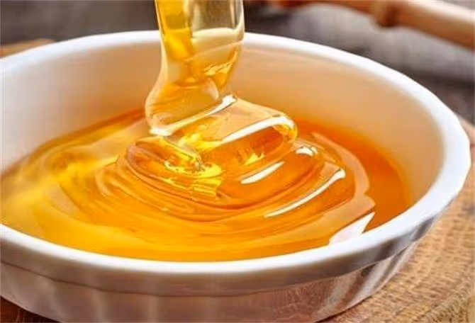 蜂蜜到底用不用放冰箱保鮮？蜂蜜的儲存方法和保質期