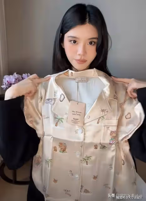 奚夢瑤為倆孩子購物，女兒睡衣接近5000，兒子只有一個200元墨鏡