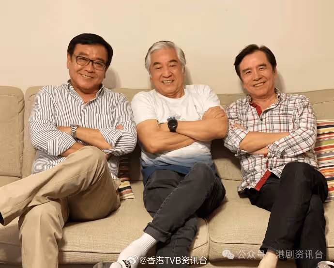 TVB小花補辦婚宴照曝光！秦沛盛裝亮相全程望愛女甜笑